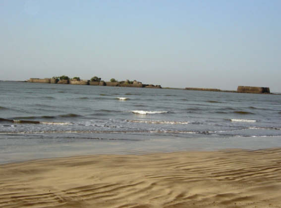 Alibag Beach, Raigad, Maharashtra - Vushii.com